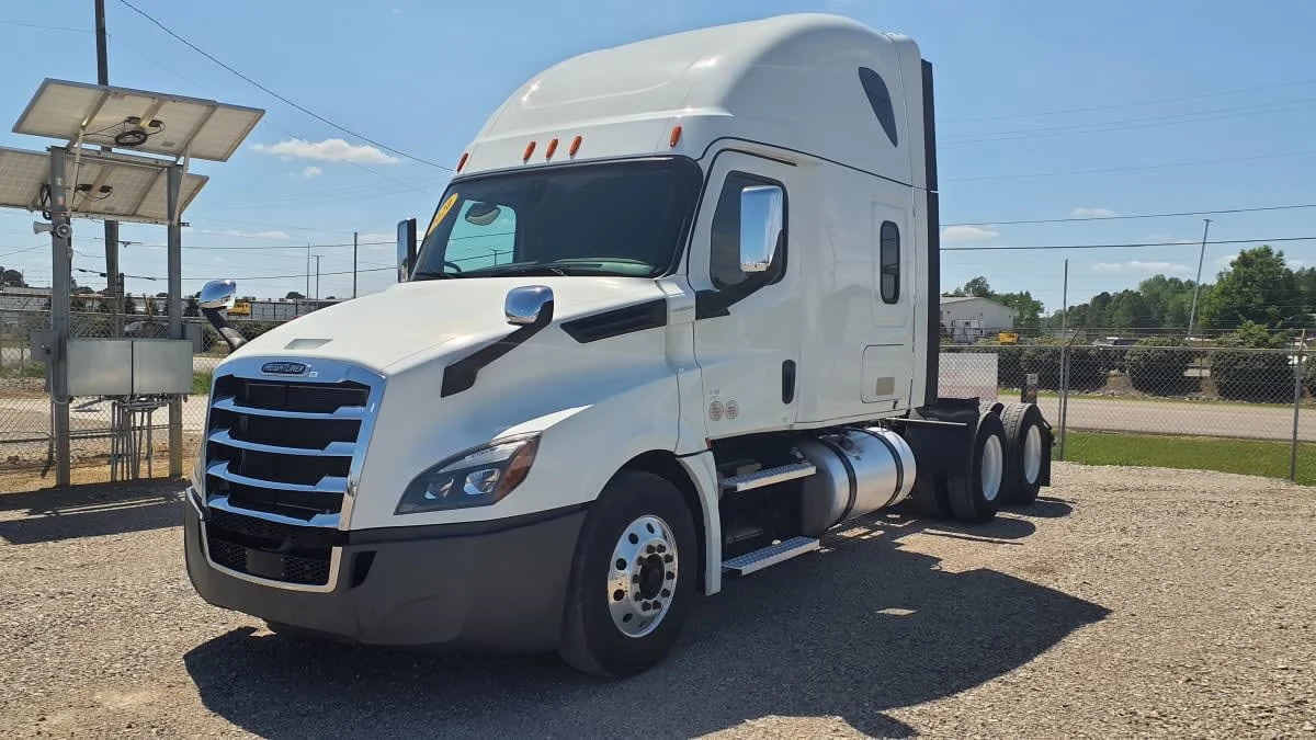 2020 Freightliner Cascadia in Birmingham, AL