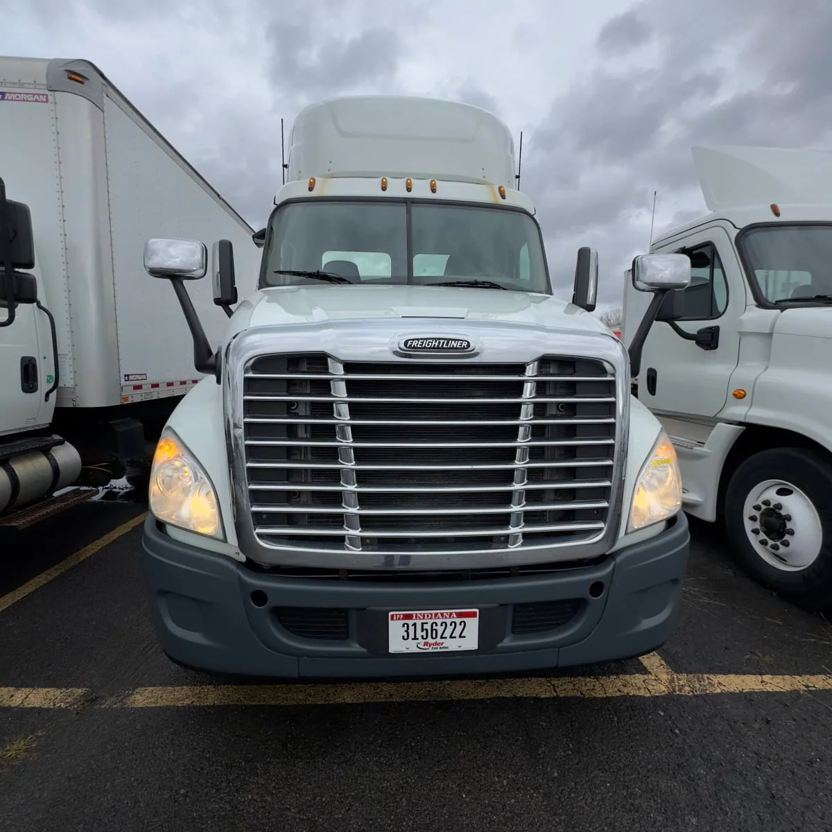 2017 Freightliner Cascadia - image 2