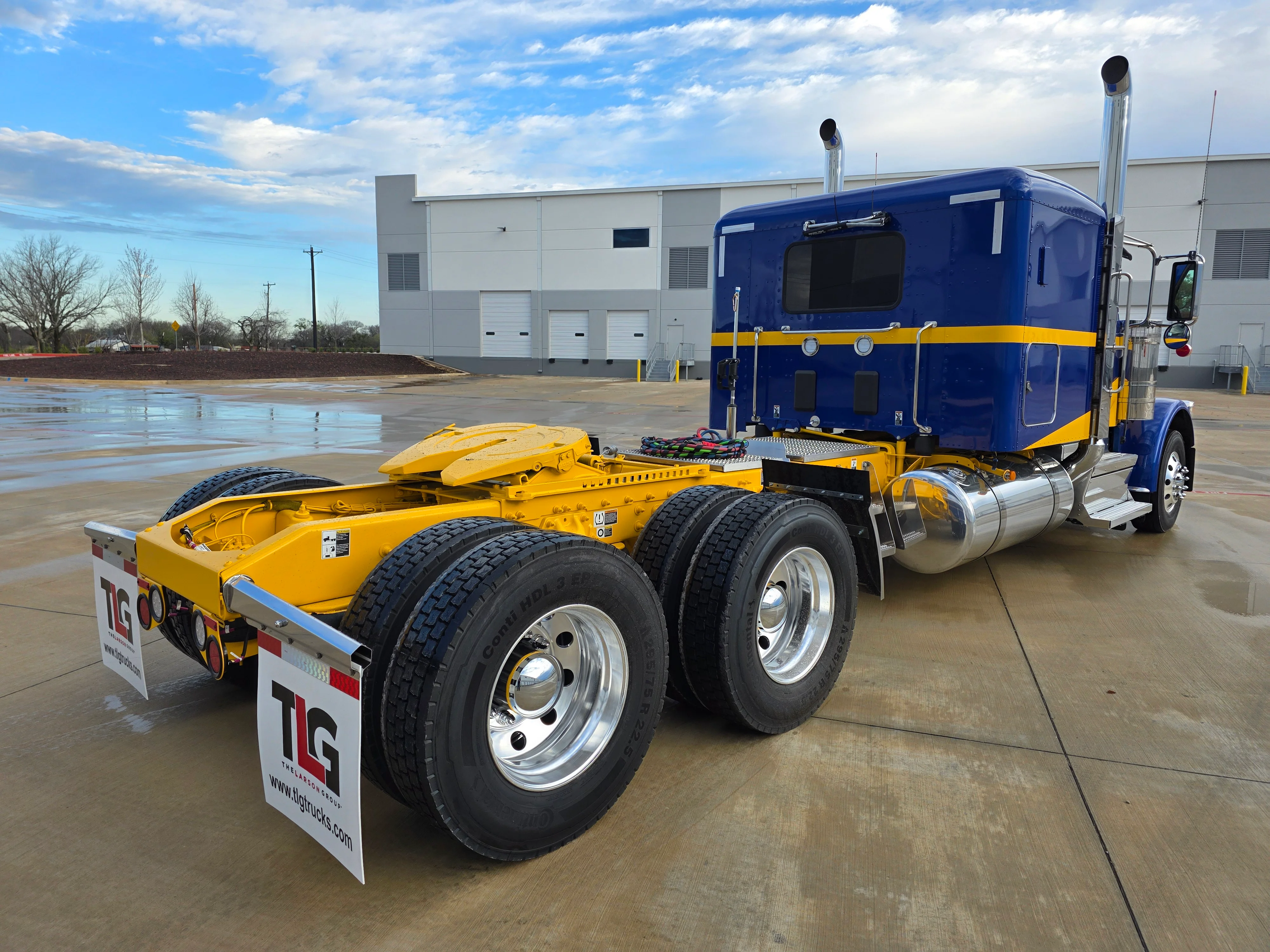 2027 Peterbilt 589 in Cincinnati, OH — photo 5