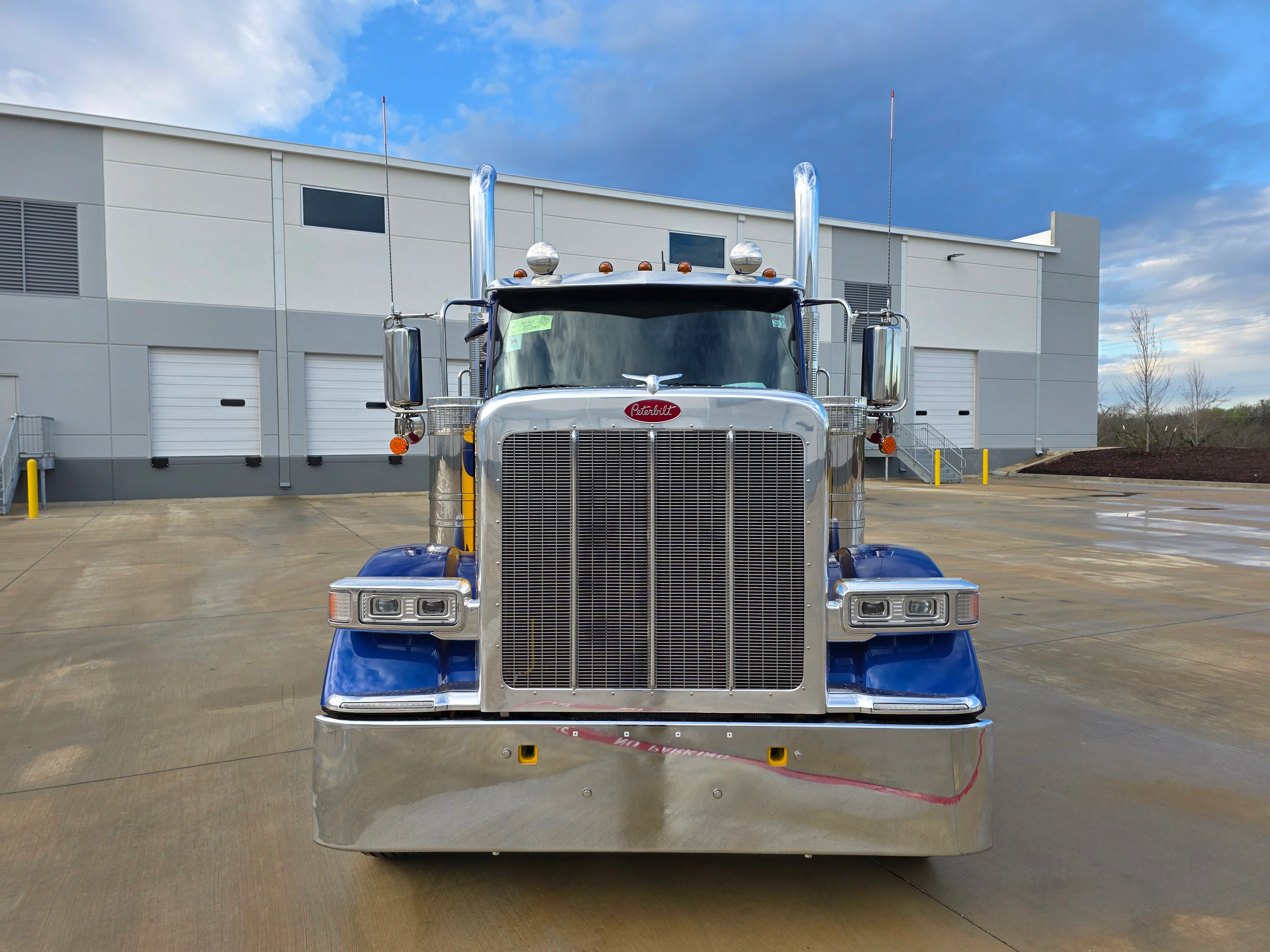 2027 Peterbilt 589 in Cincinnati, OH — photo 8