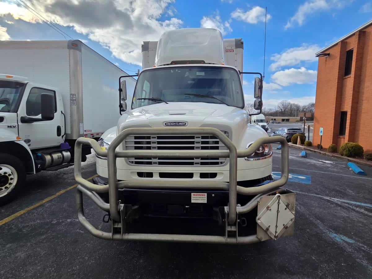 2021 Freightliner M2 106 - image 2