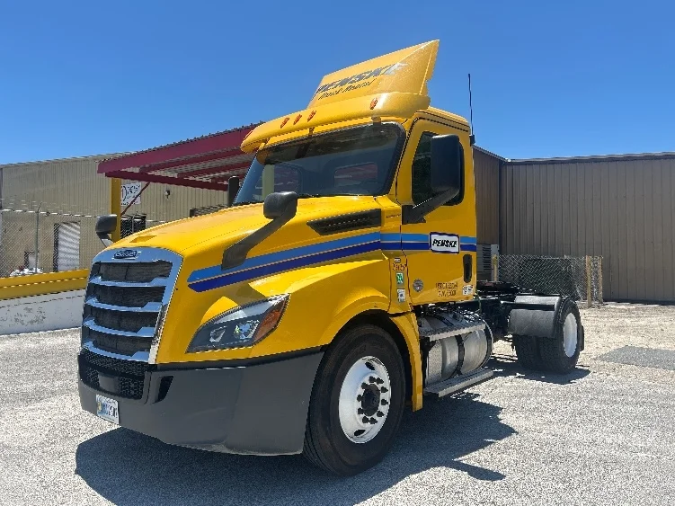 2020 Freightliner Cascadia in Dothan, AL — photo 3