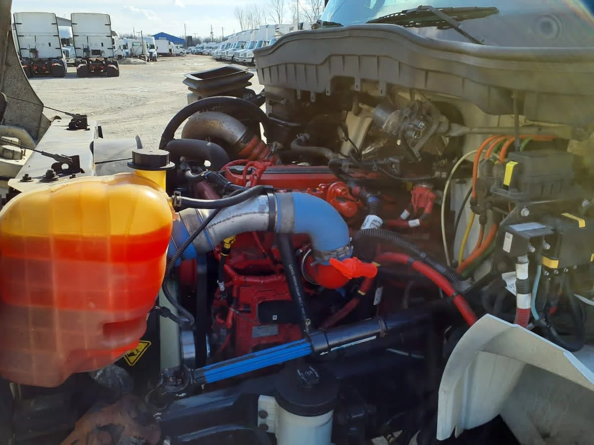 2020 International MV - image 9