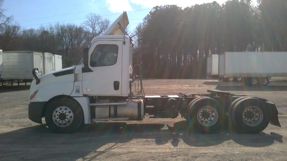 2020 Freightliner Cascadia in Boaz, AL — photo 4