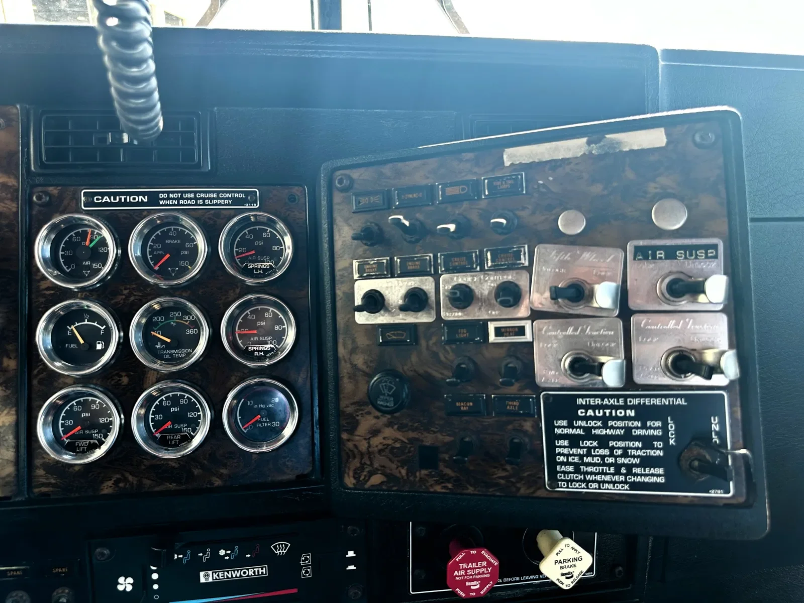 1998 Kenworth T800 in Hutchins, TX — photo 18