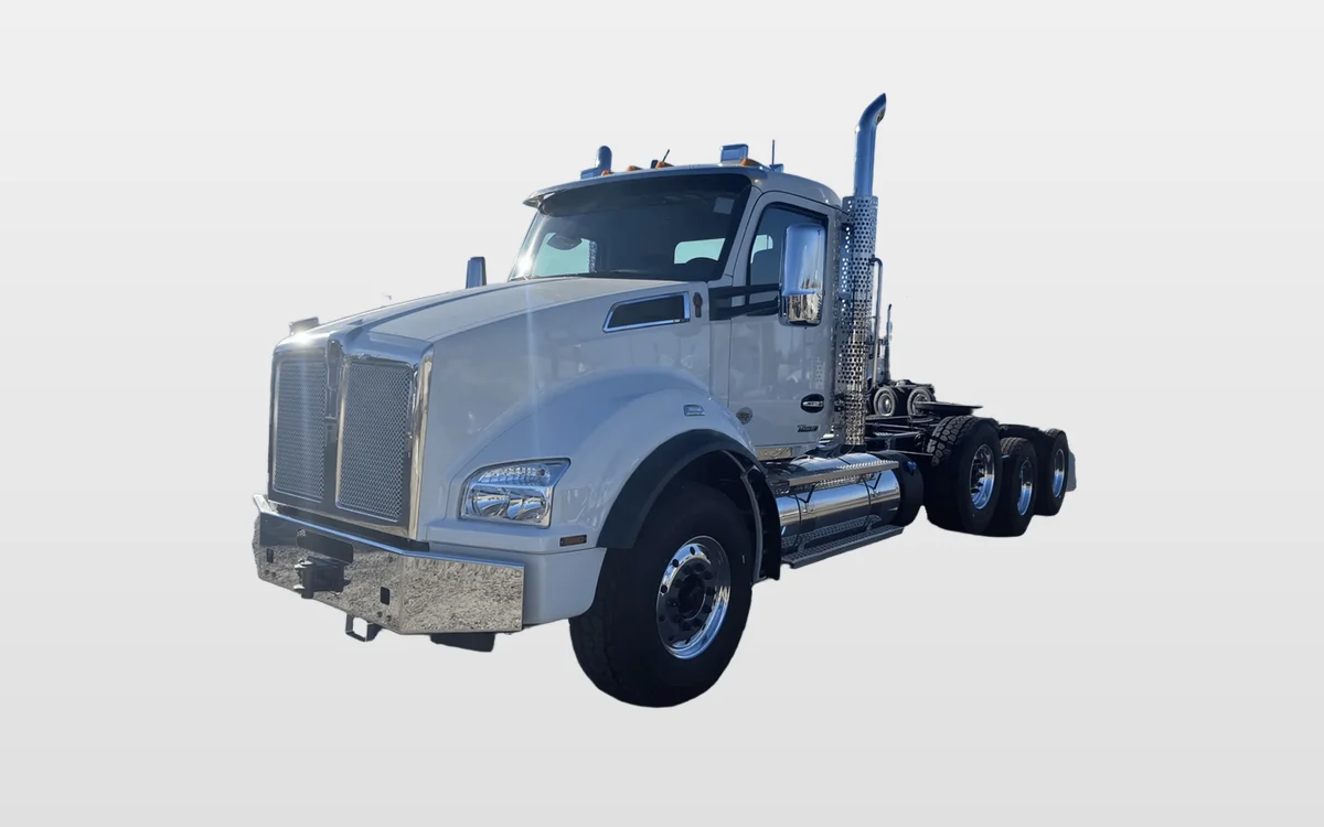 2026 Kenworth T880 - image 1