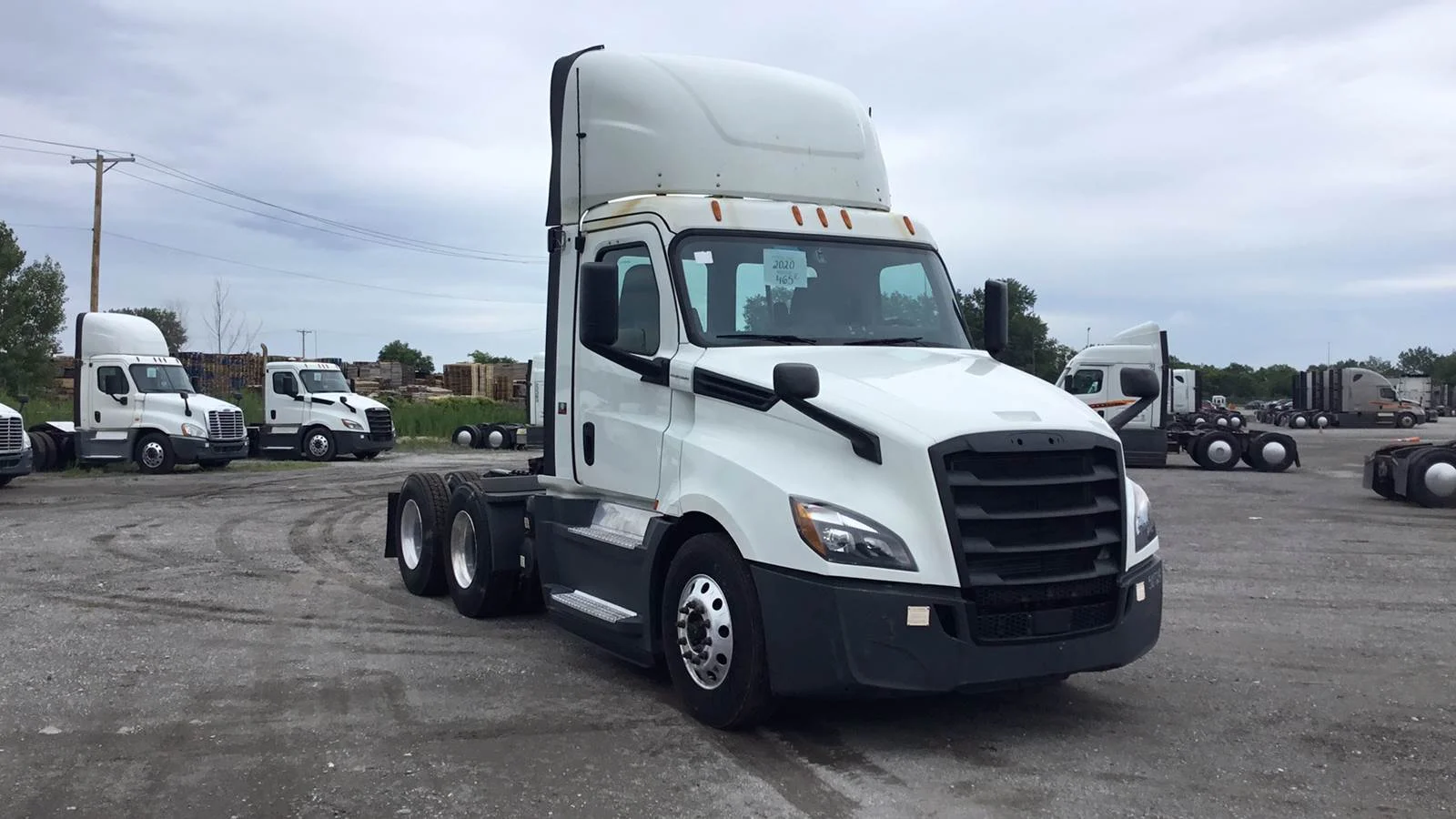 2020 Freightliner Cascadia in Gary, IN
