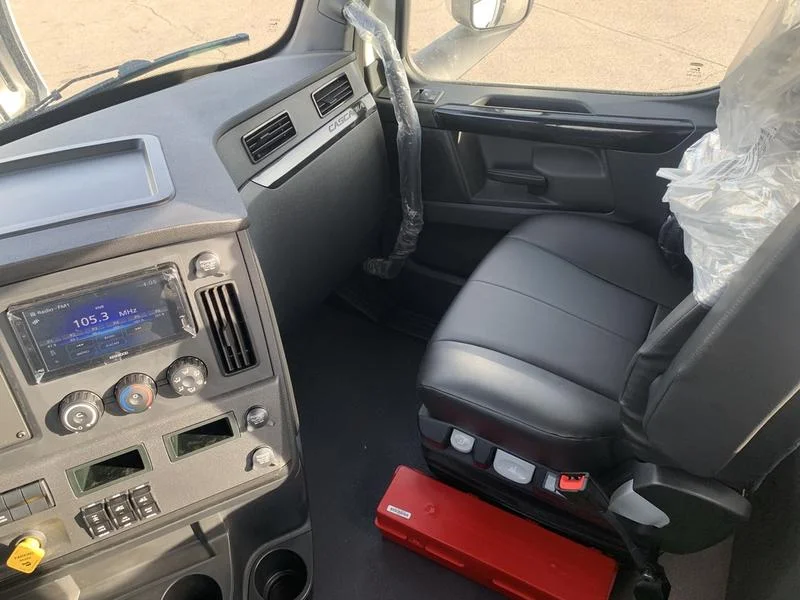 2027 Freightliner Cascadia - image 9