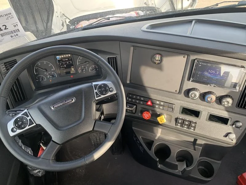 2027 Freightliner Cascadia - image 8