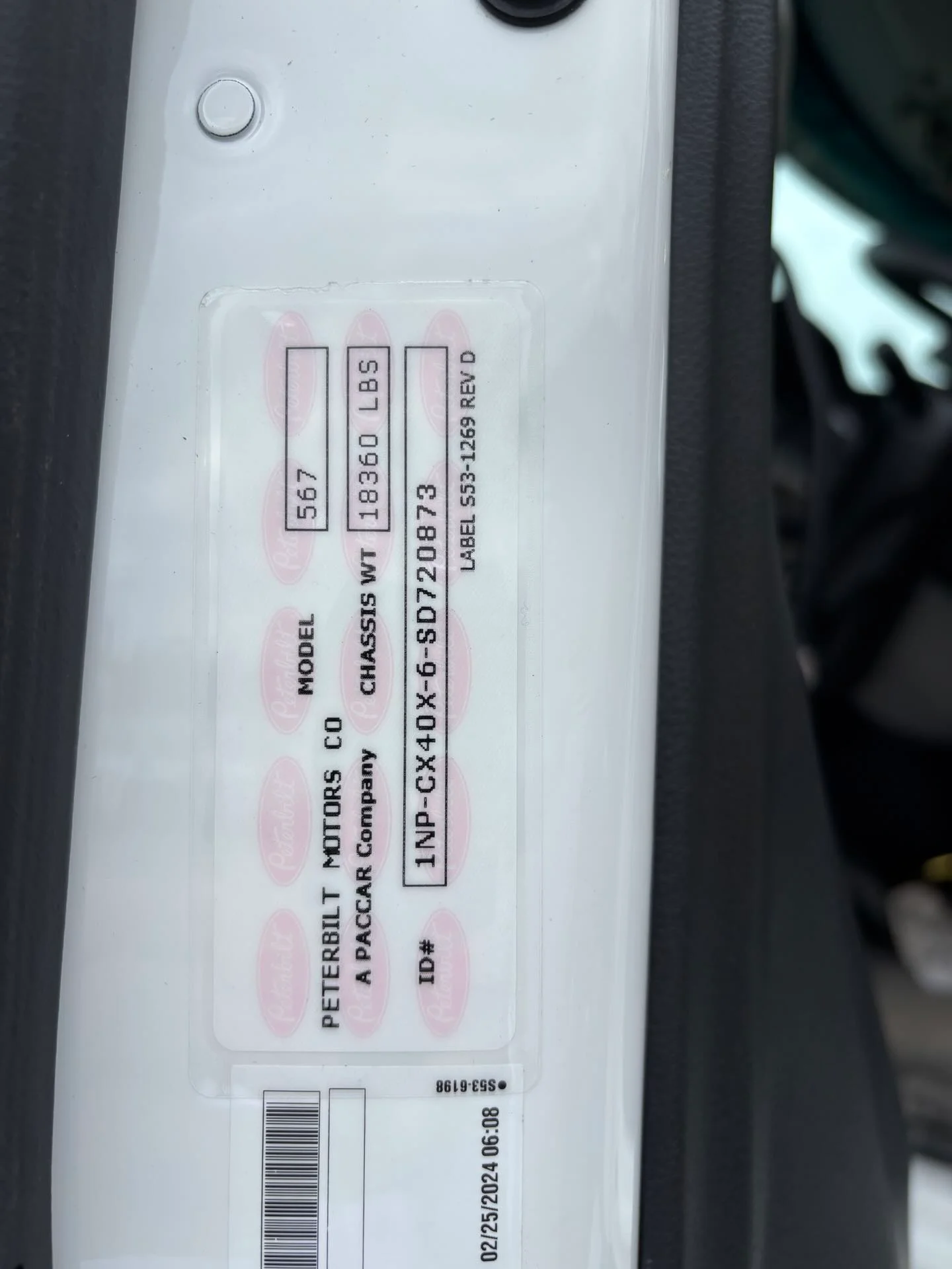 2025 Peterbilt 567 - image 9