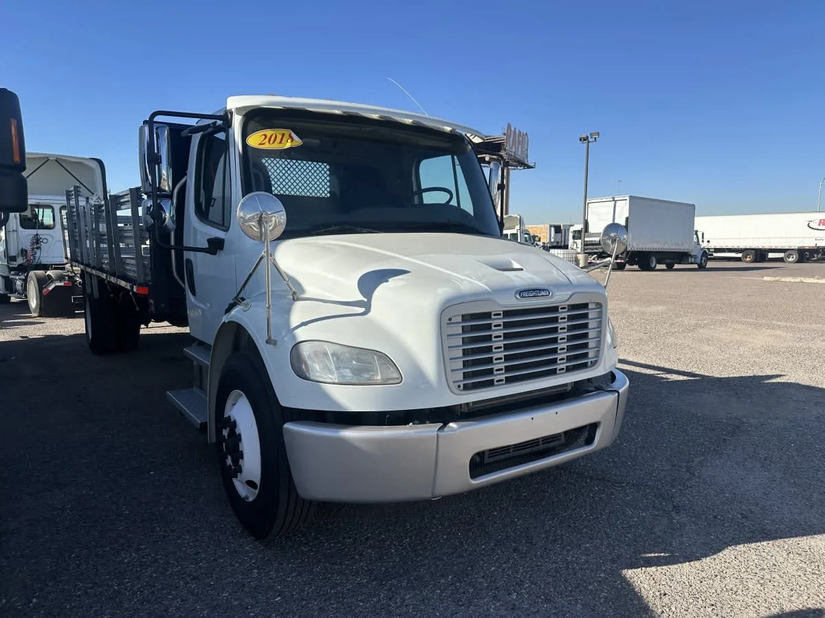 2018 Freightliner M2 106 in Phoenix, AZ — photo 3