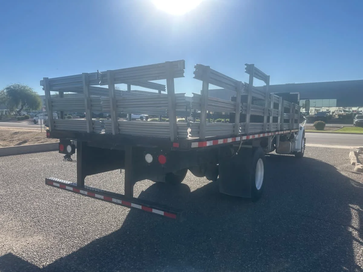2018 Freightliner M2 106 in Phoenix, AZ — photo 4