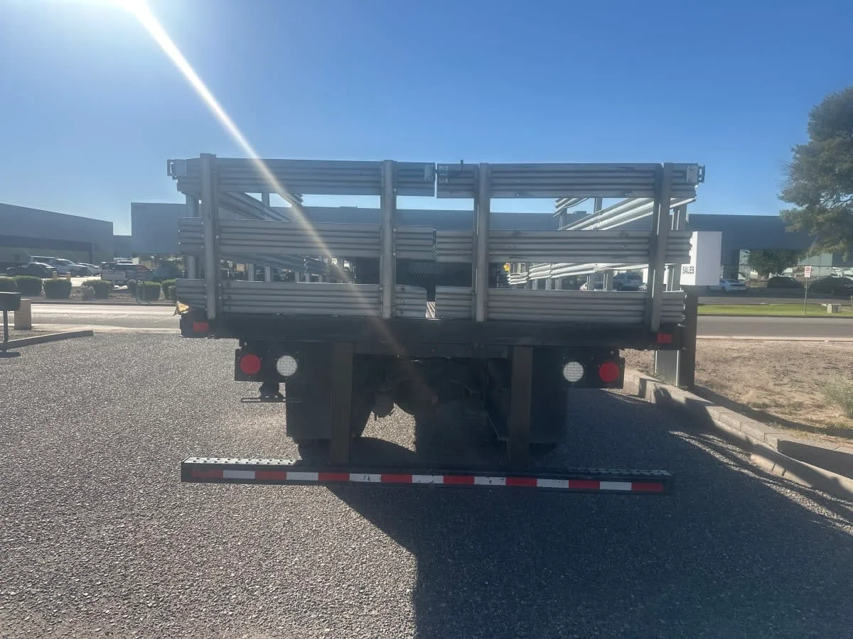 2018 Freightliner M2 106 in Phoenix, AZ — photo 5