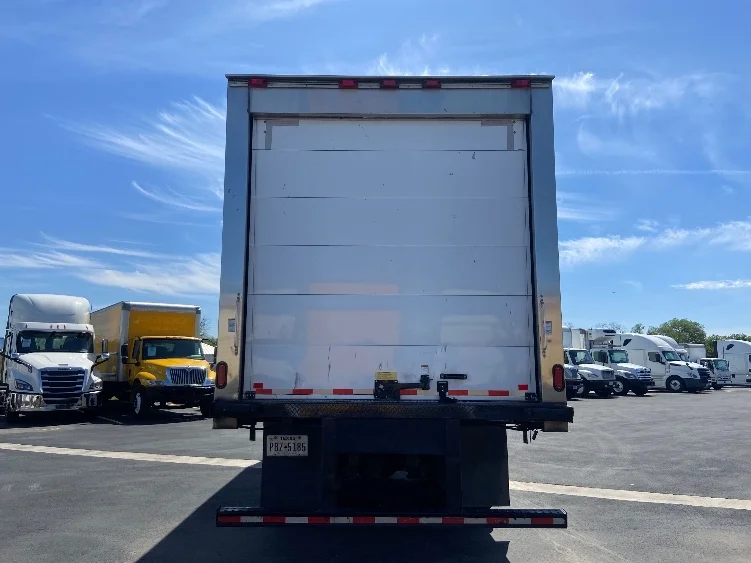 2022 Freightliner M2 106 - image 7