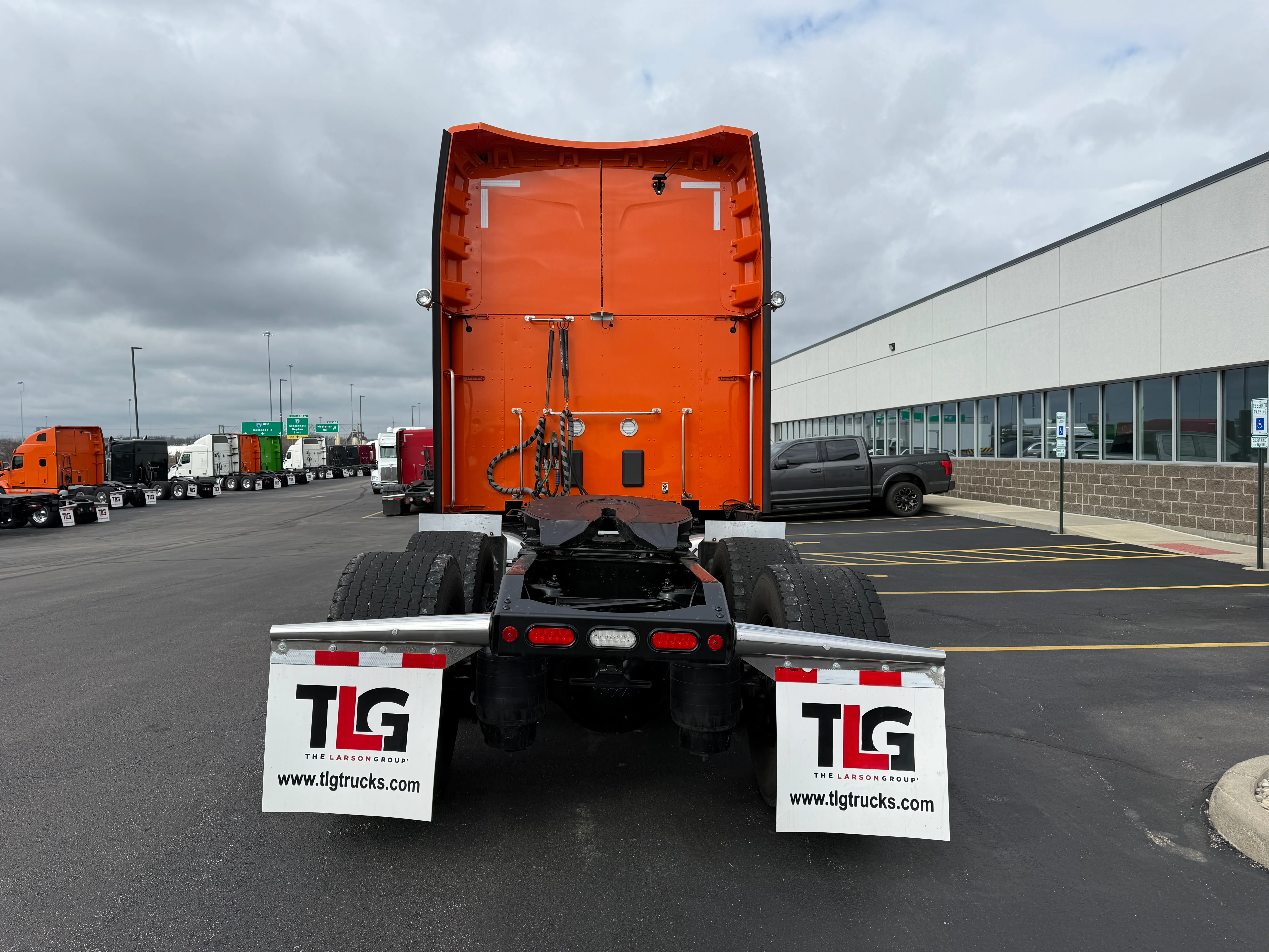 2022 Peterbilt 579 - image 4