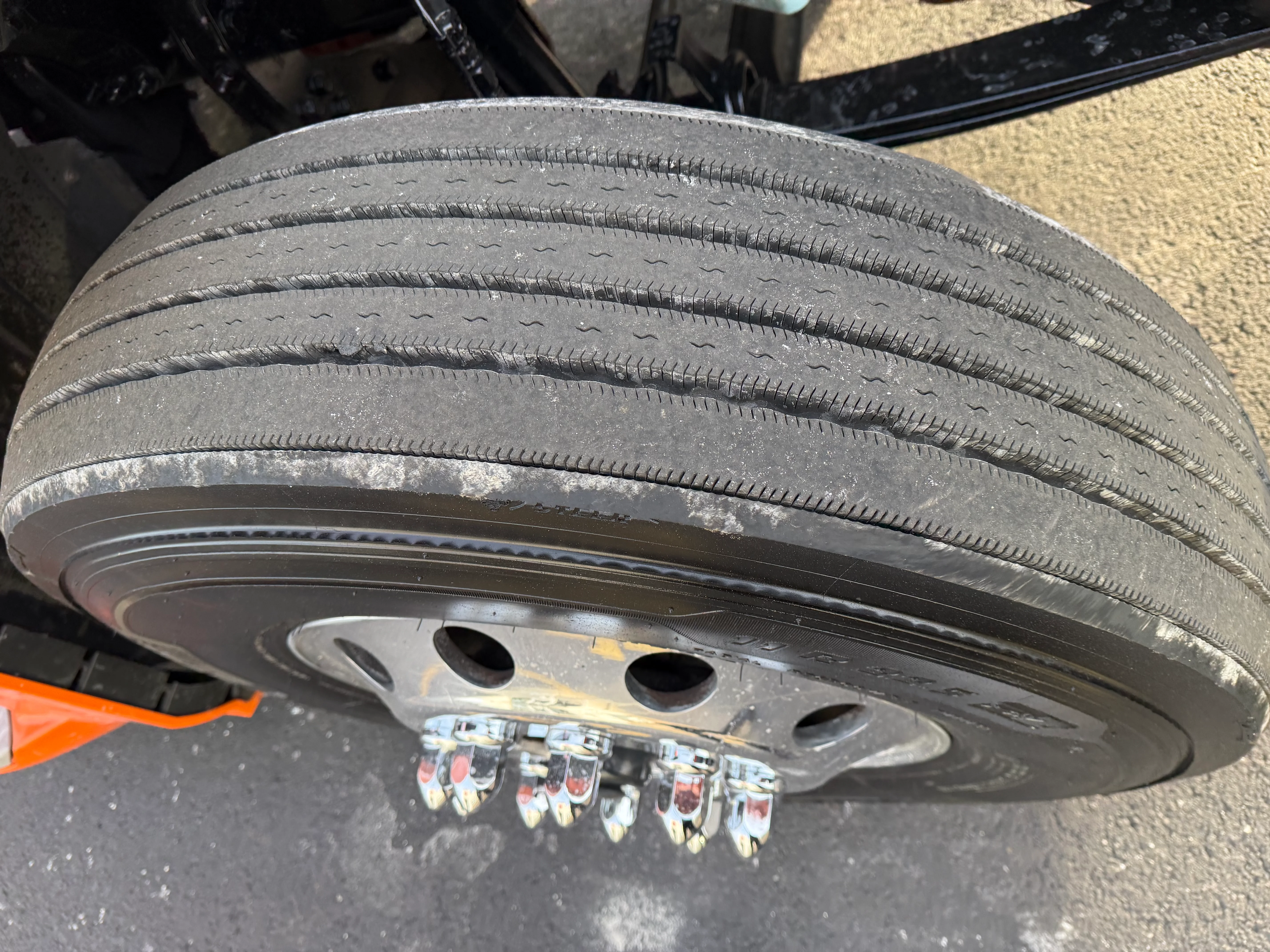 2022 Peterbilt 579 - image 11