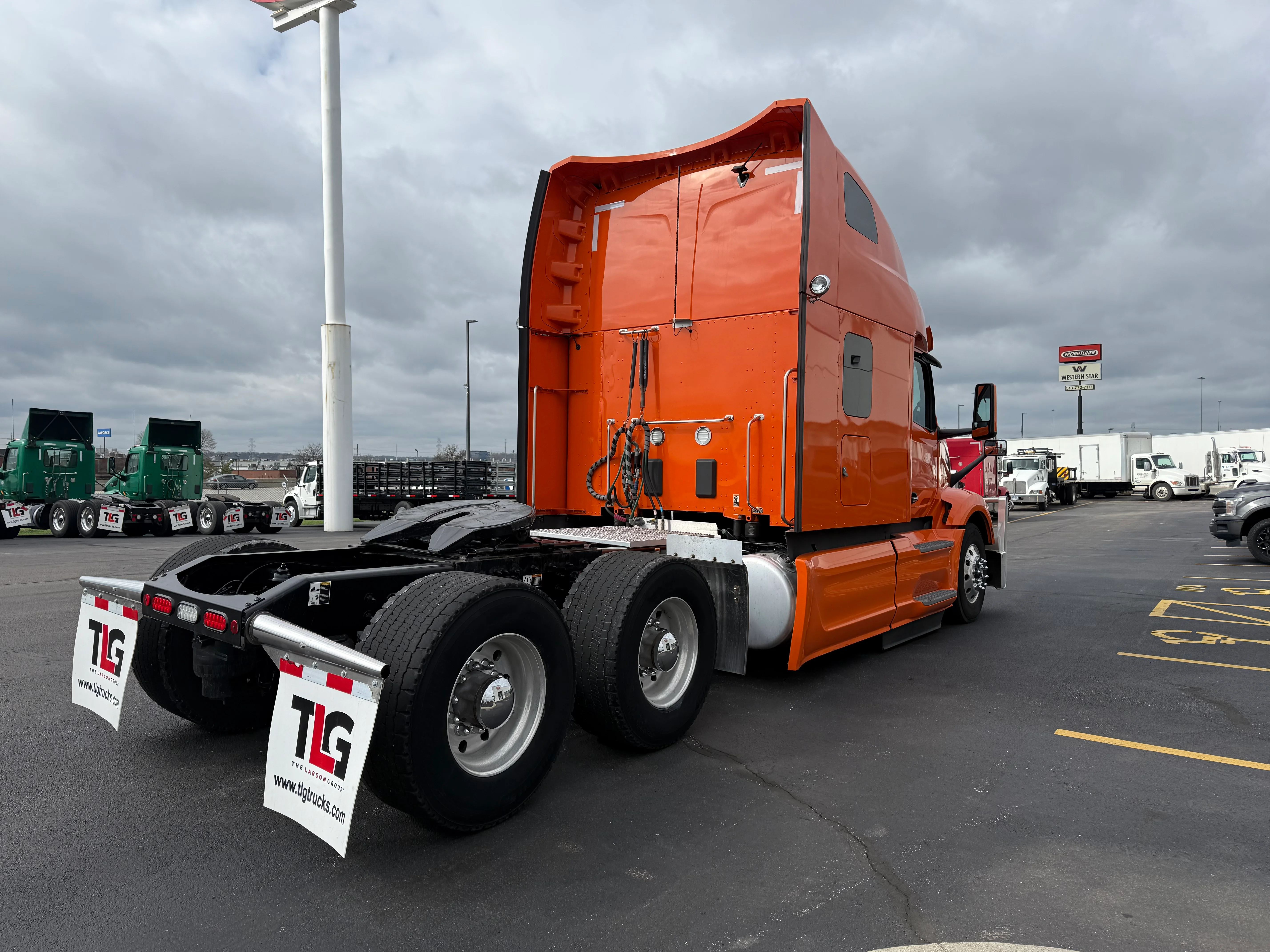 2022 Peterbilt 579 - image 5