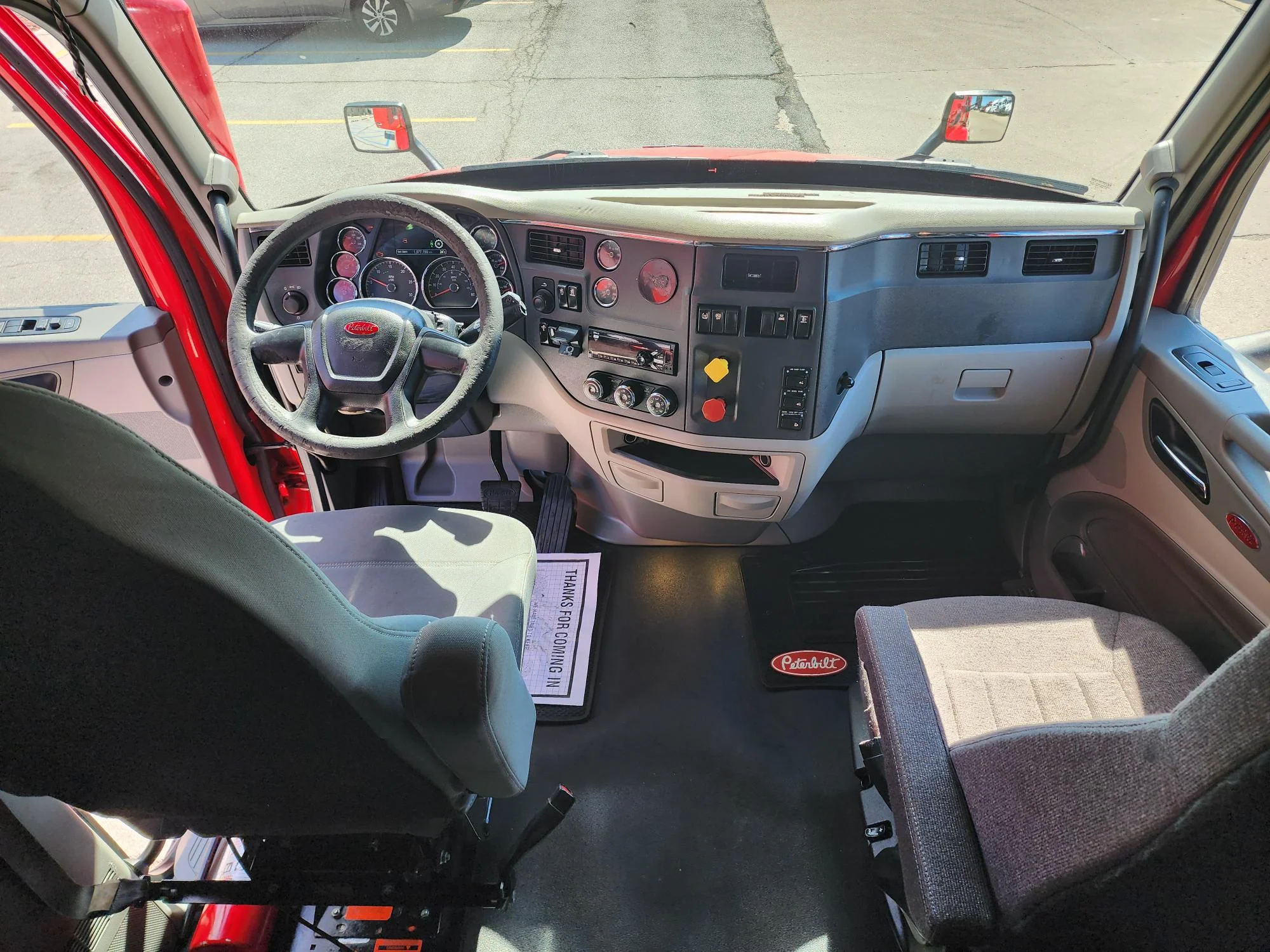 2019 Peterbilt 579 in O'fallon, MO — photo 9