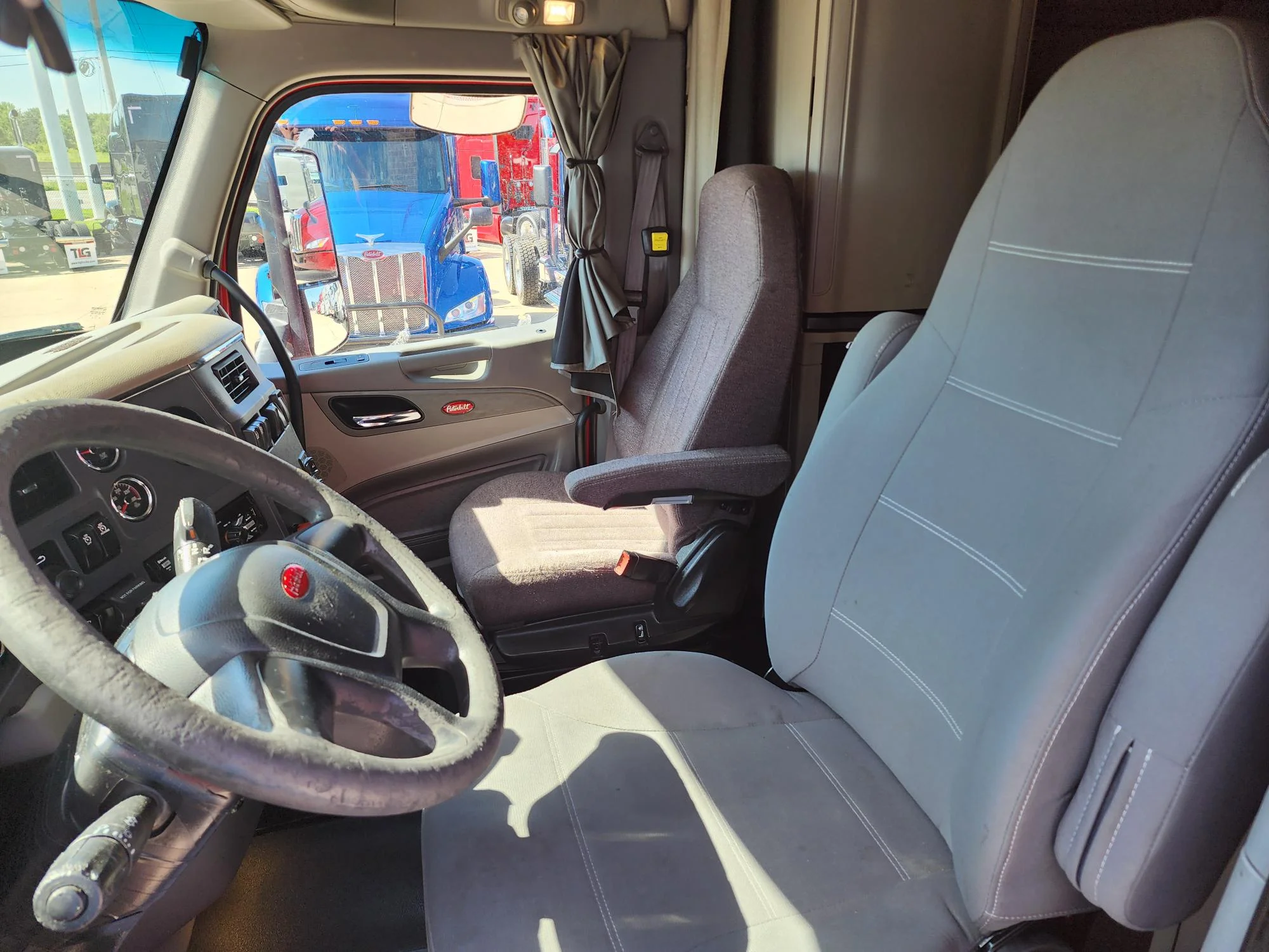 2019 Peterbilt 579 in O'fallon, MO — photo 8