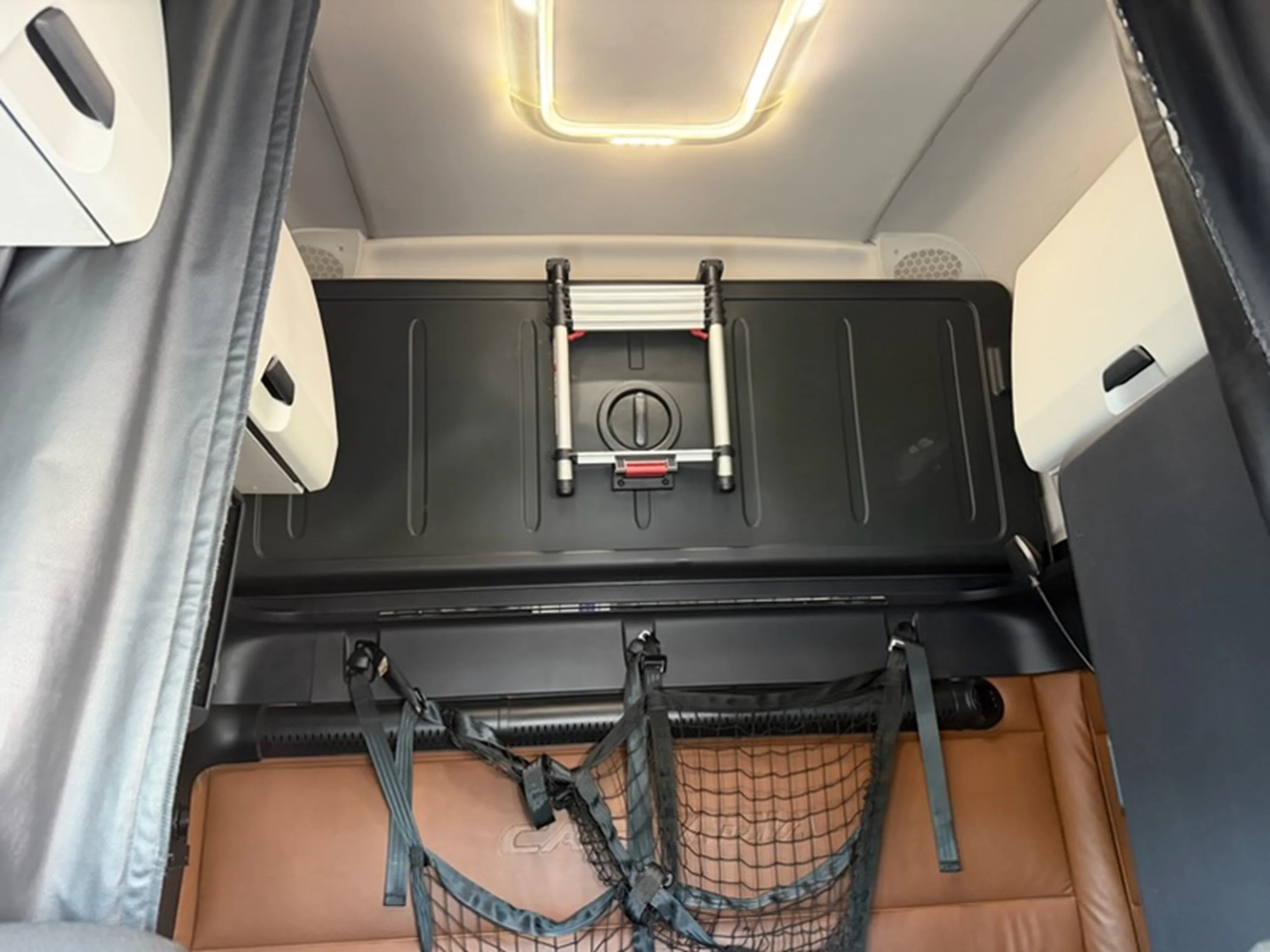 2022 Freightliner Cascadia — photo 14