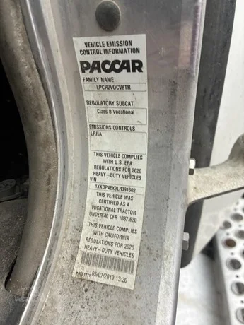 2020 Kenworth T800 - image 6