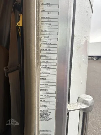 2020 Kenworth T800 - image 7