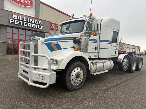 2020 Kenworth T800 - image 1