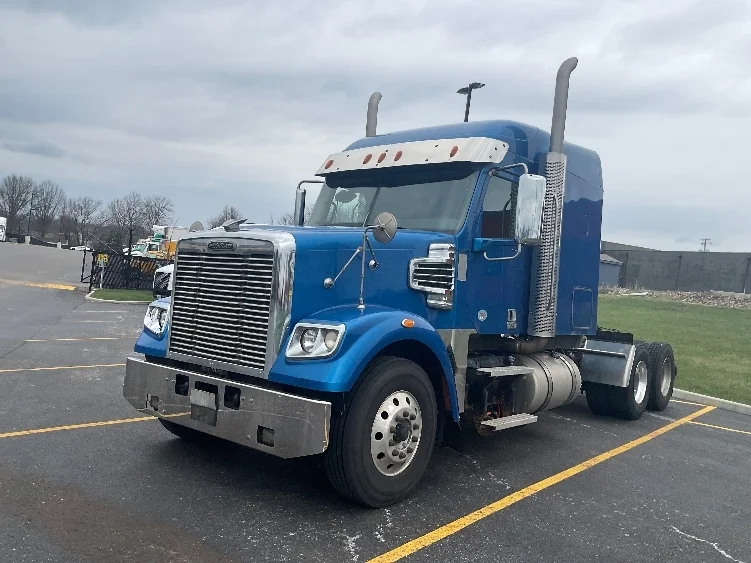 2020 Freightliner in Akron, OH — photo 3