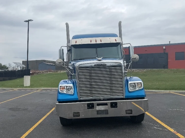 2020 Freightliner in Akron, OH — photo 2