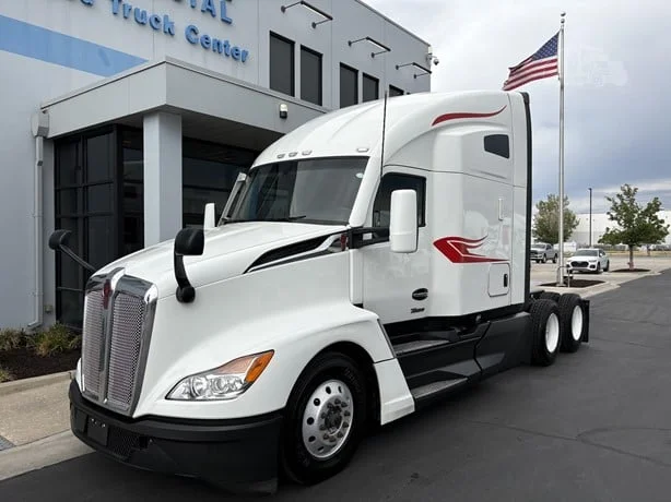 2023 Kenworth T680