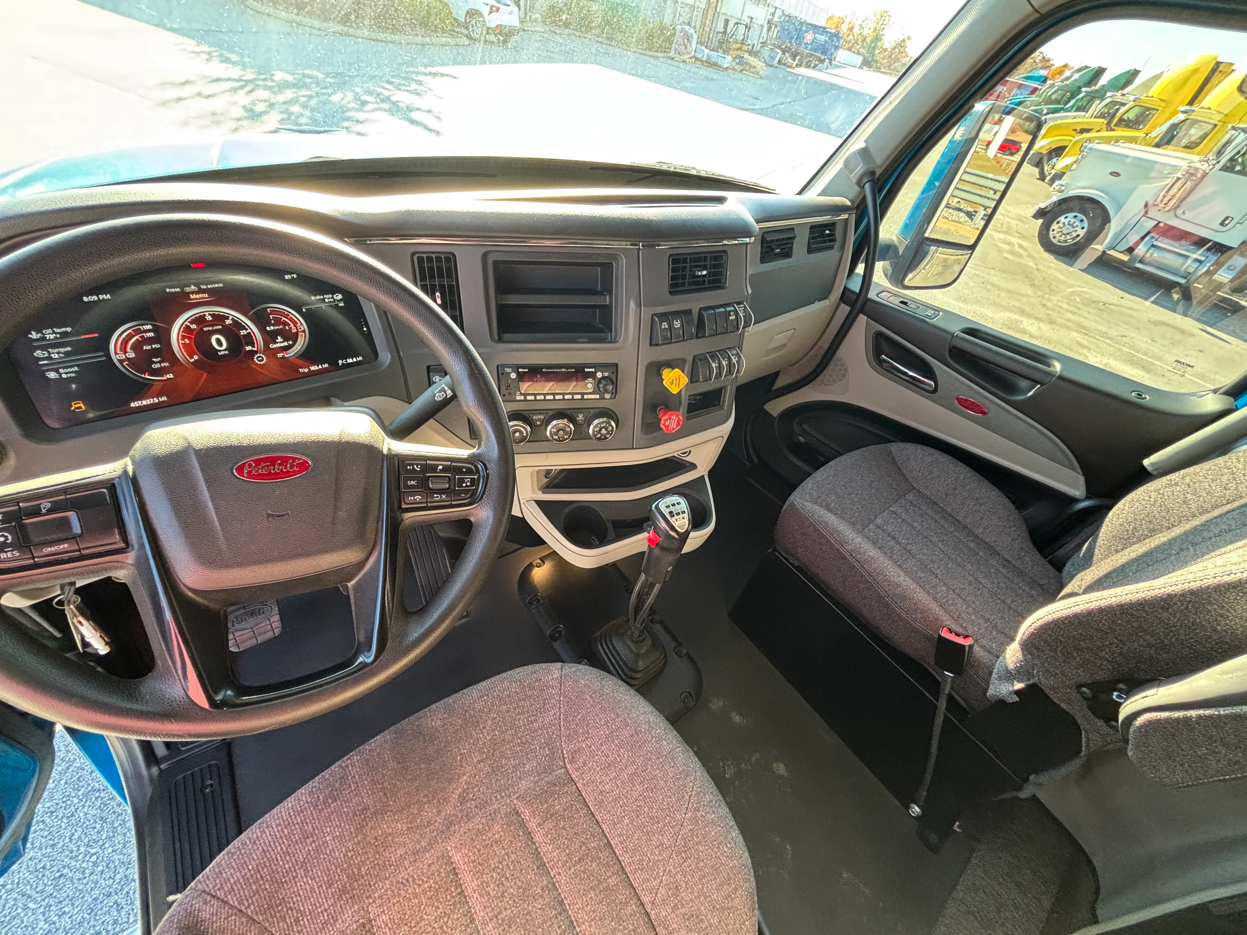 2022 Peterbilt 567 - image 7