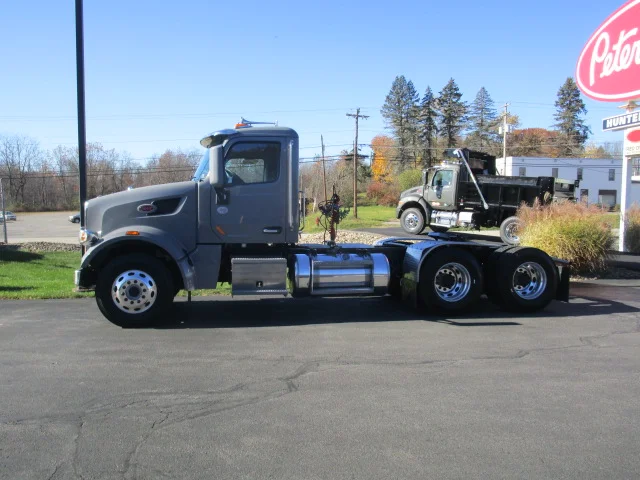 2020 Peterbilt 567 - image 2