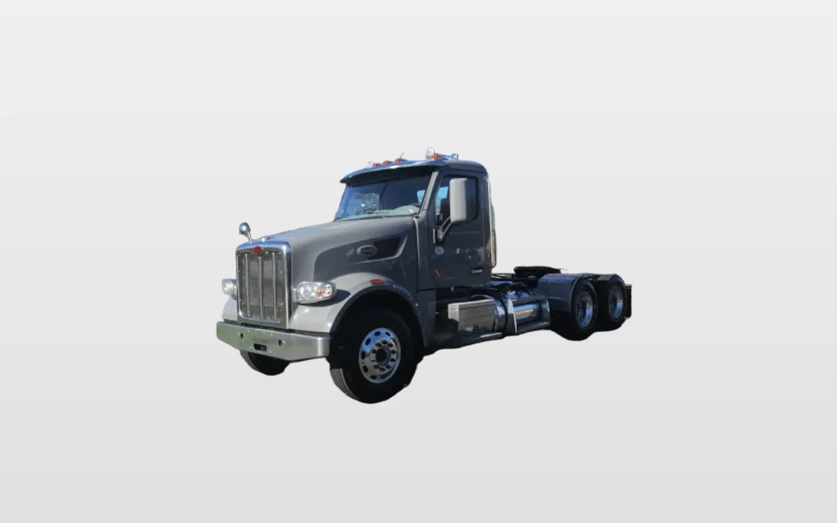 2020 Peterbilt 567 - image 1
