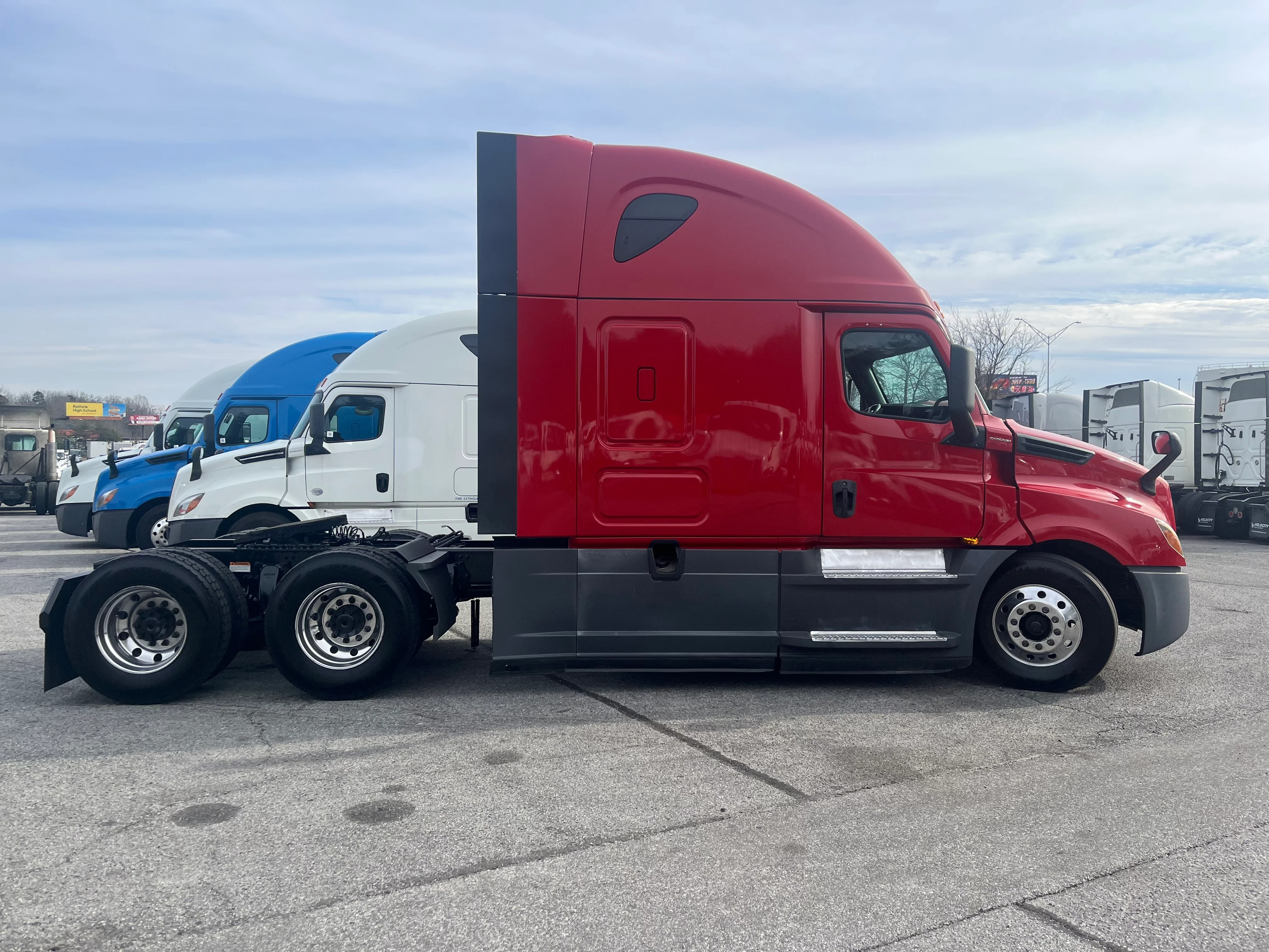 2020 Freightliner Cascadia in Greensboro, NC — photo 6