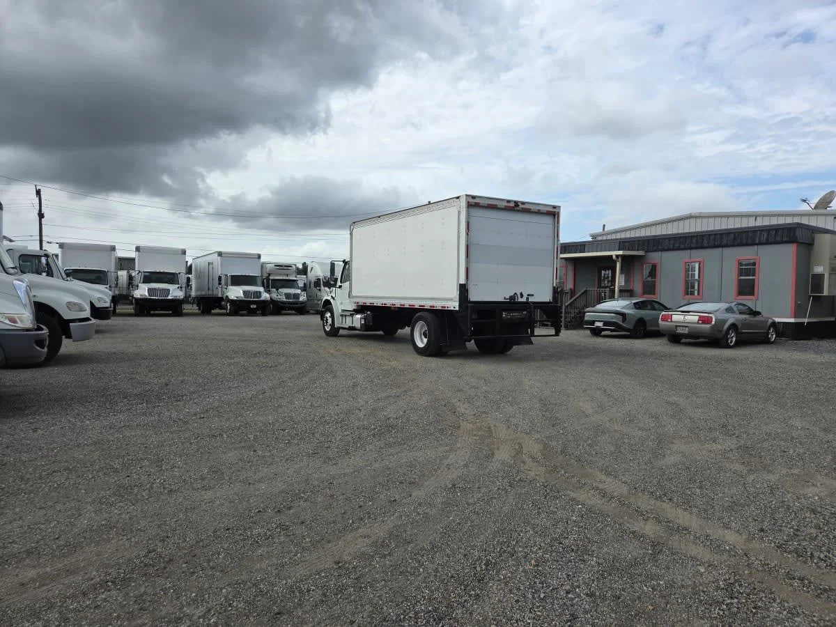 2019 Freightliner M2 106 in St. Rose, LA — photo 6