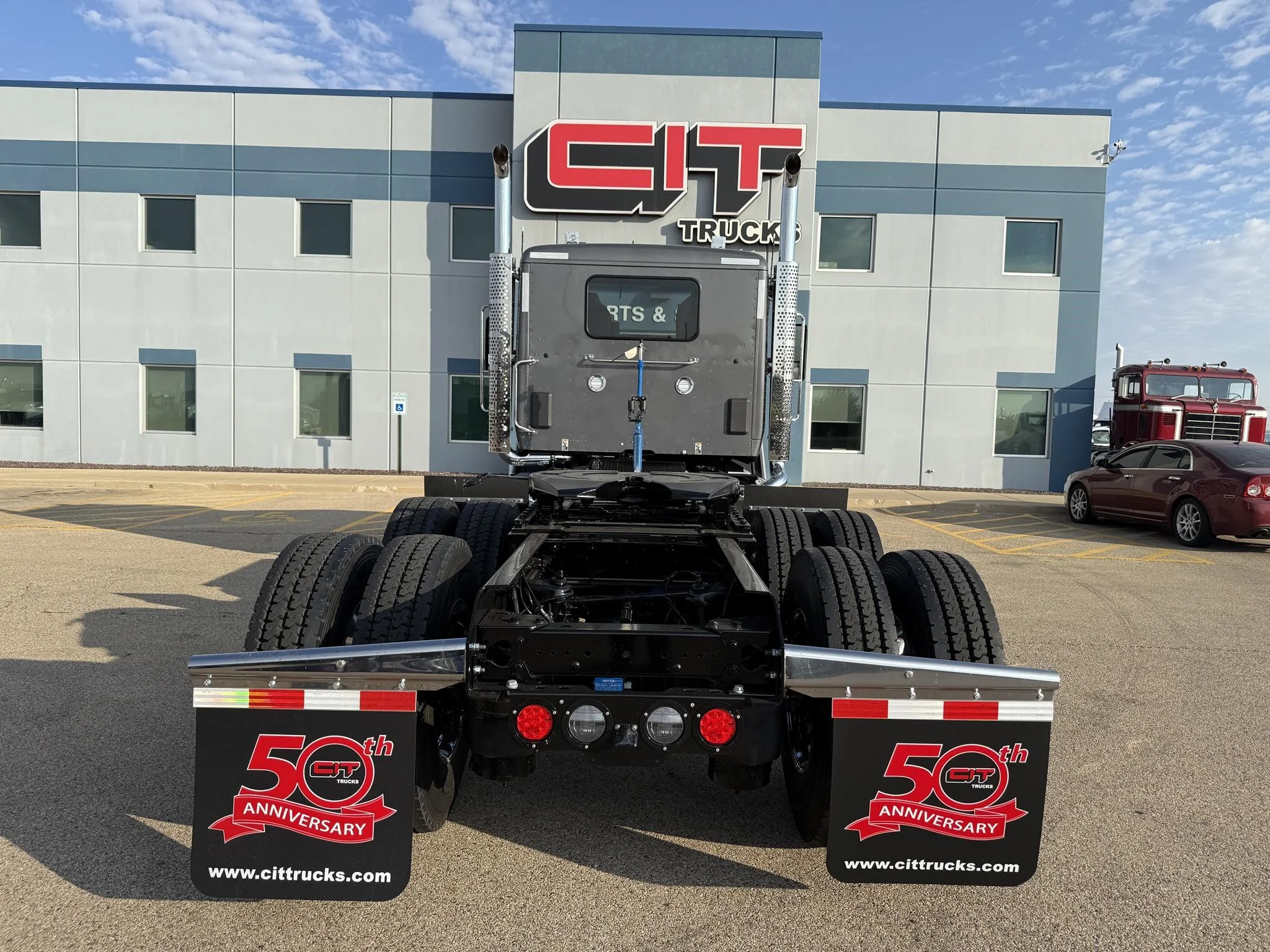 2026 Kenworth T680 - image 6