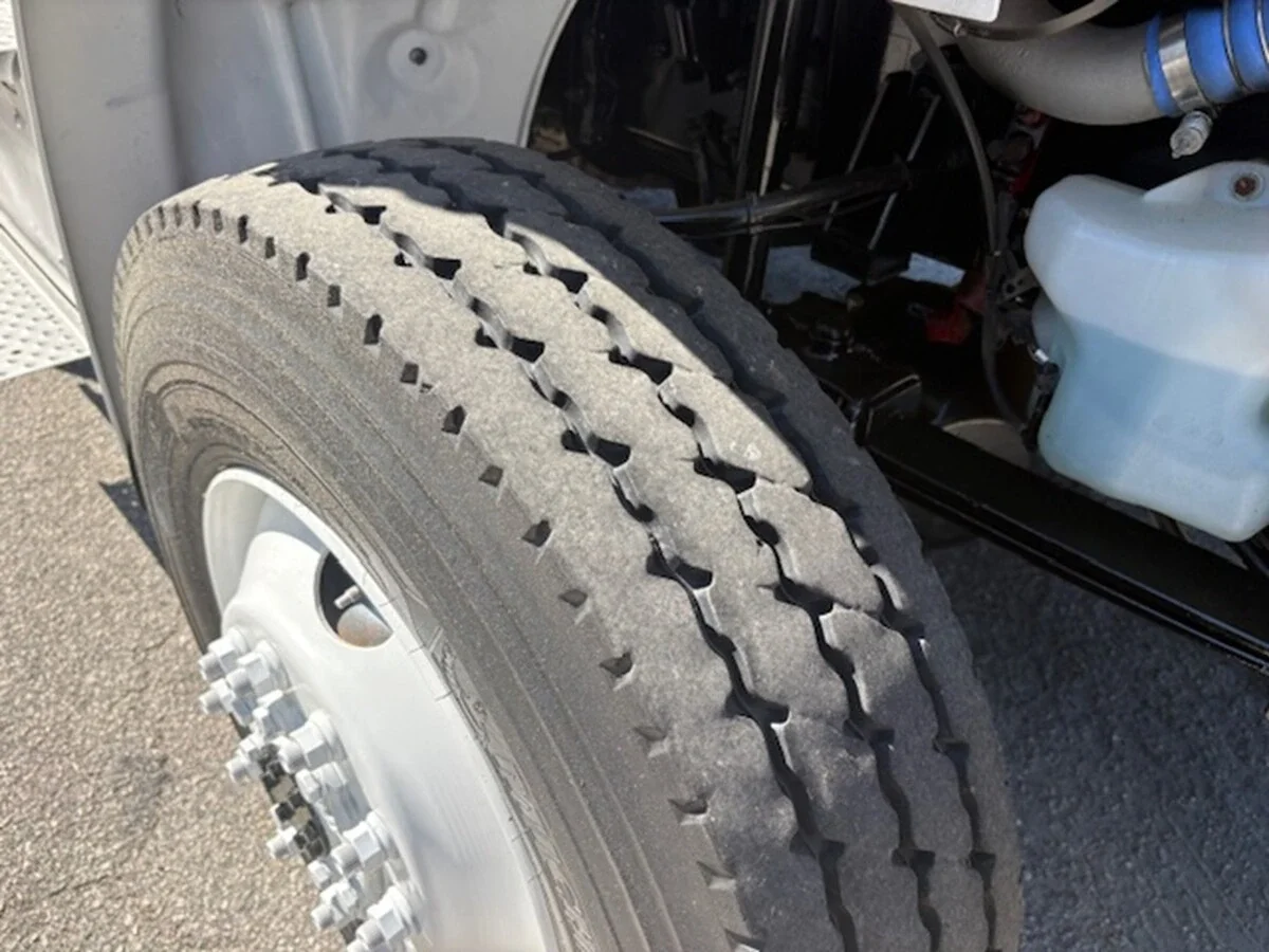 2018 Freightliner M2 106 — photo 46
