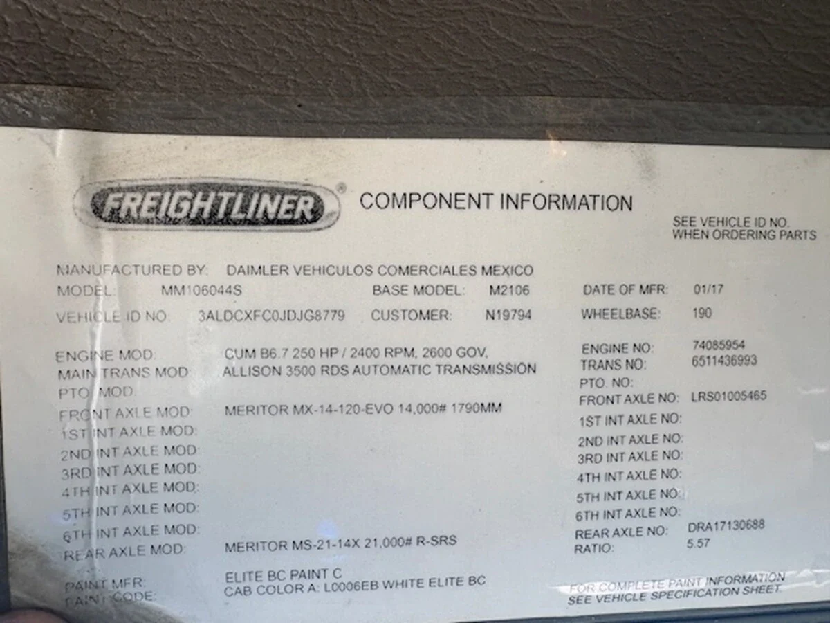 2018 Freightliner M2 106 — photo 49
