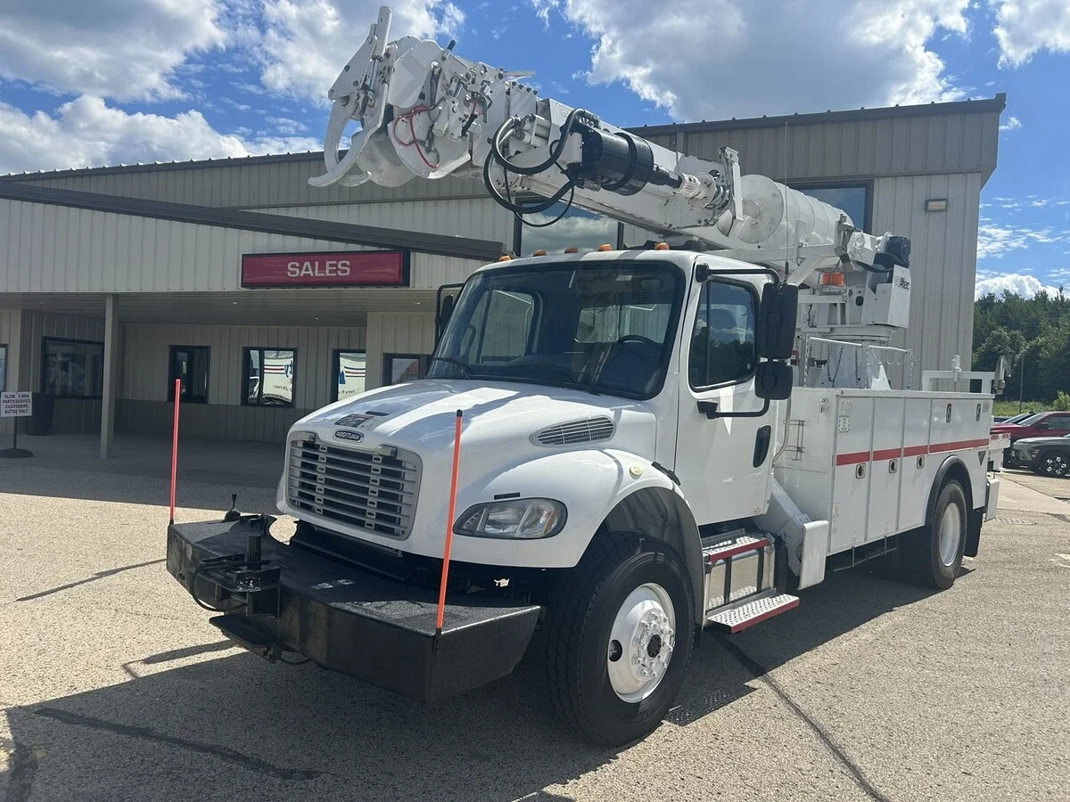 2018 Freightliner M2 106