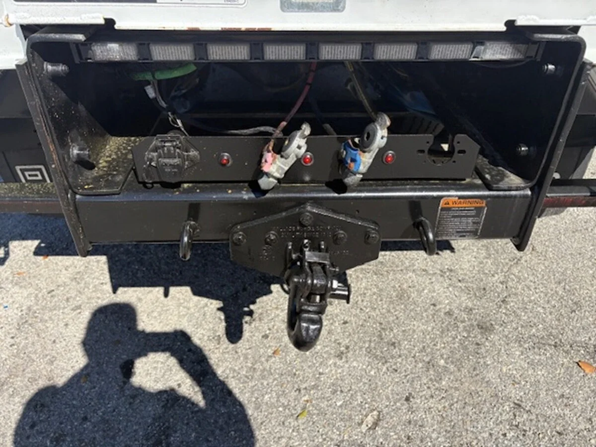 2018 Freightliner M2 106 — photo 28