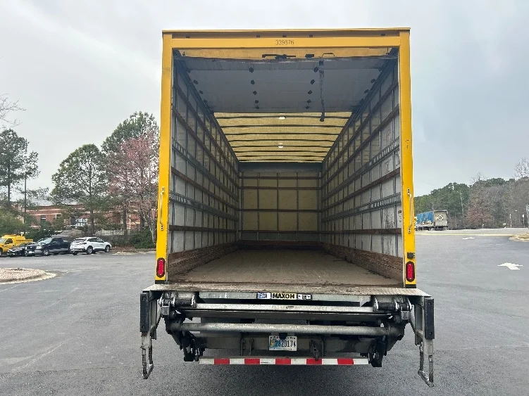 2020 Freightliner M2 106 - image 8