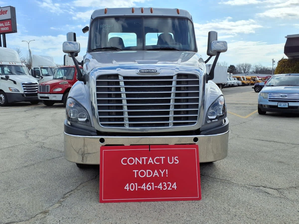 2020 Freightliner Cascadia in Warwick, RI — photo 2