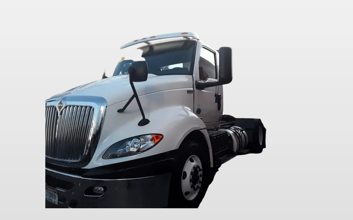 2019 International - image 1