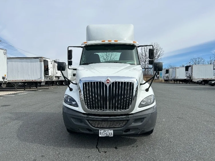 2017 International ProStar - image 2