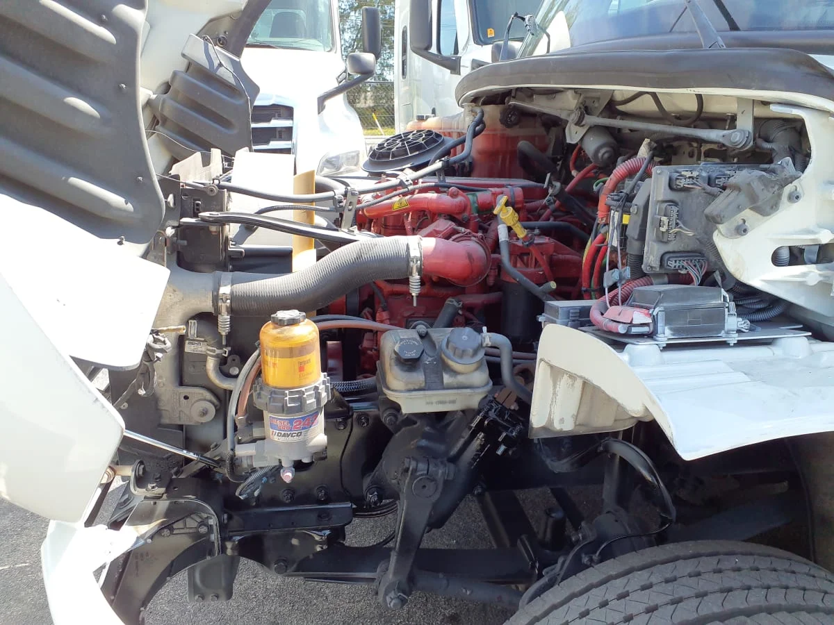 2017 Freightliner M2 106 - image 8