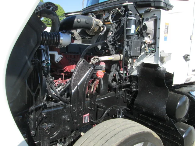 2021 Mack Pinnacle - image 9