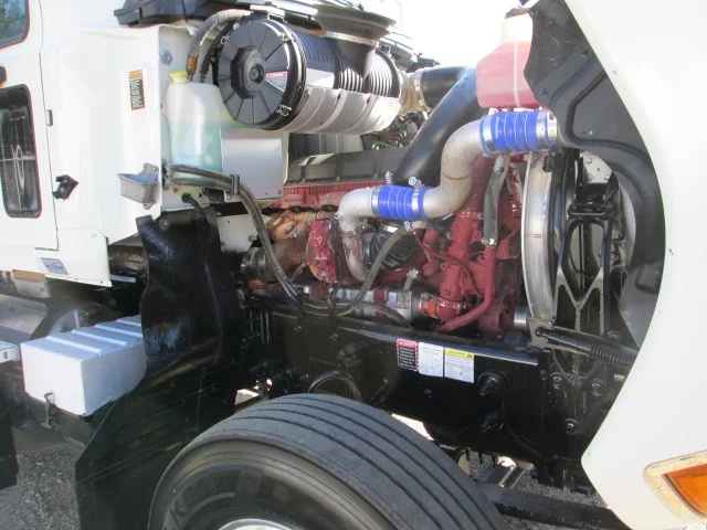 2021 Mack Pinnacle - image 14