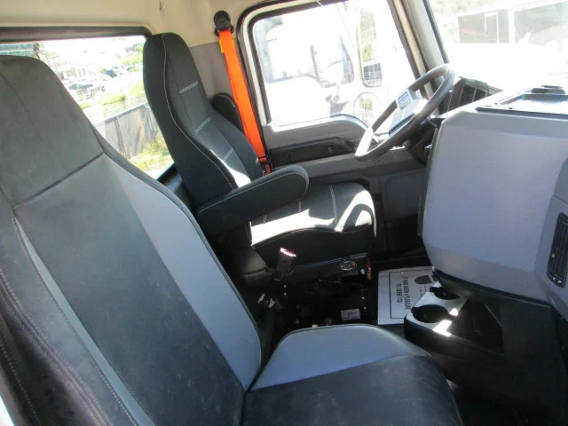 2021 Mack Pinnacle - image 26