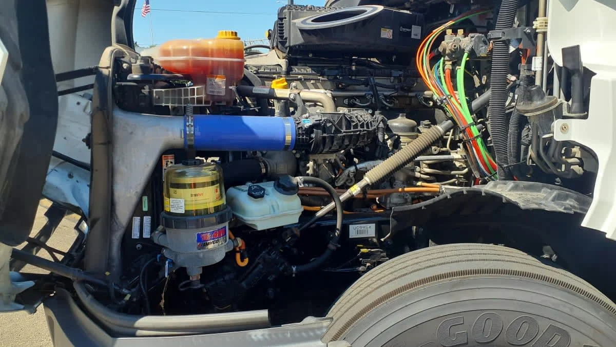 2023 Freightliner Cascadia in Bolingbrook, IL — photo 10