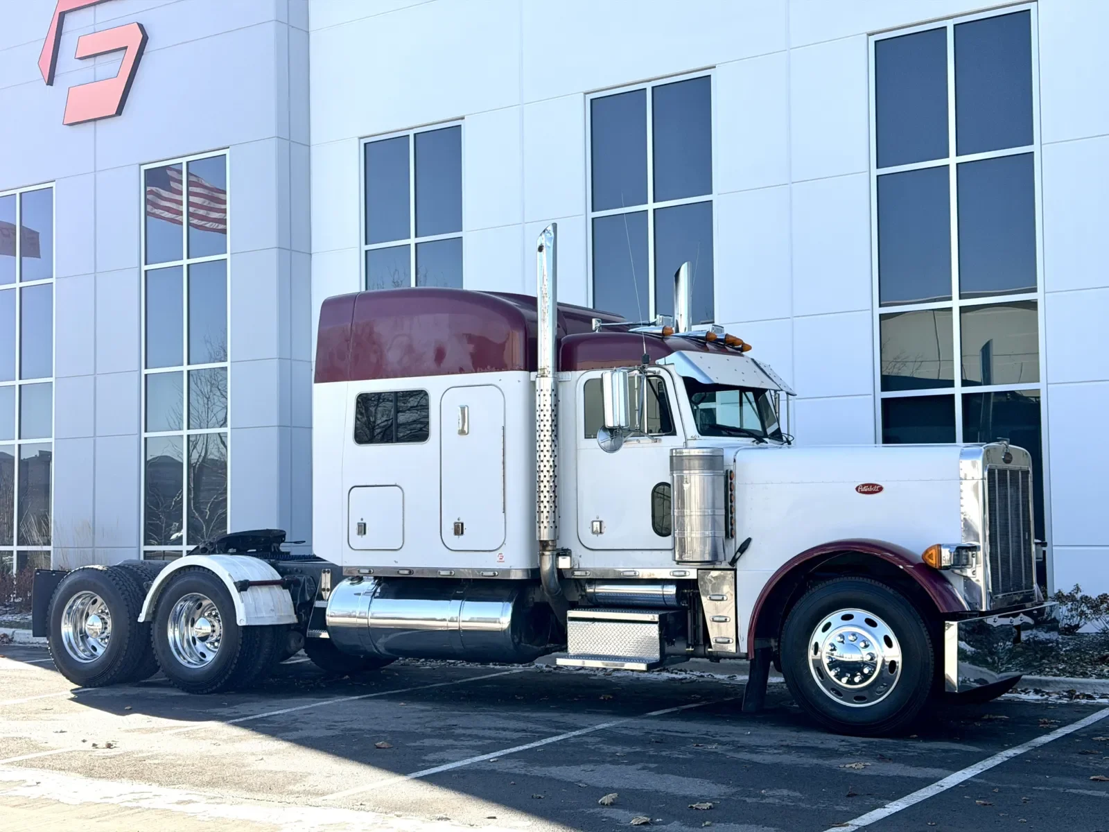 1998 Peterbilt 379 in New Lenox, IL — photo 2